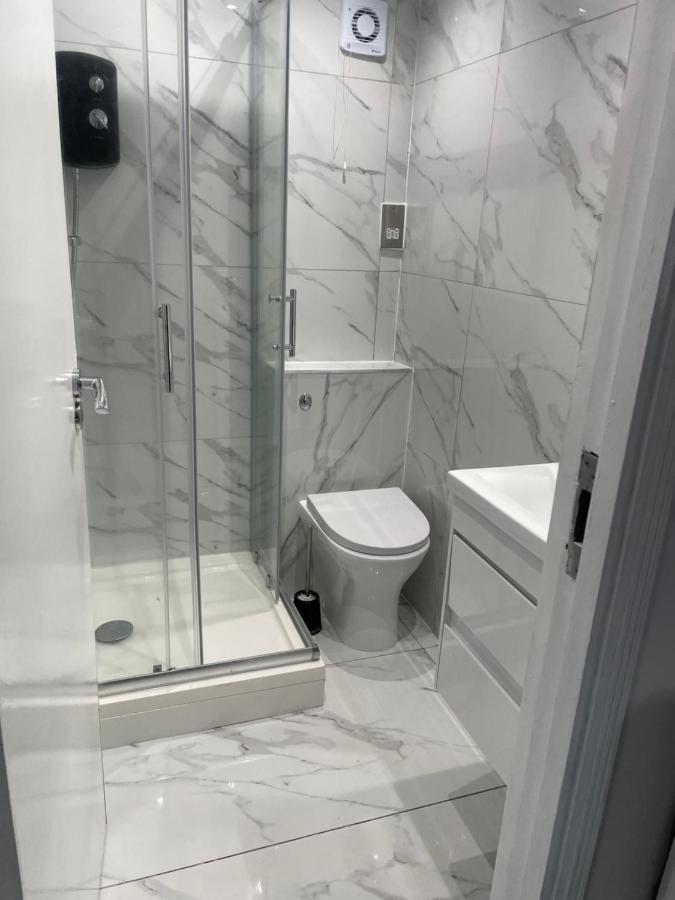 Newly Renovated Studio In Acton Londra Esterno foto