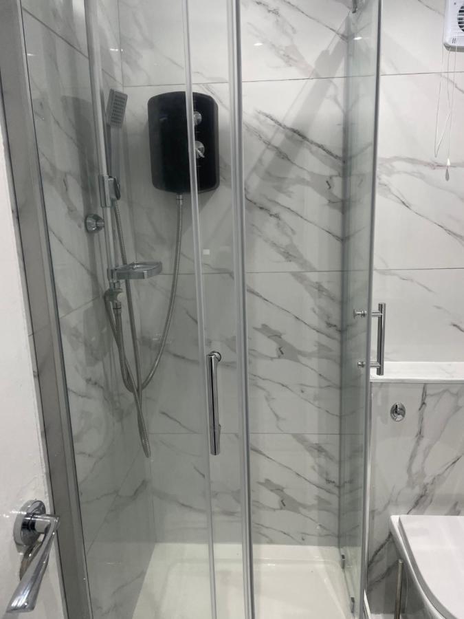 Newly Renovated Studio In Acton Londra Esterno foto