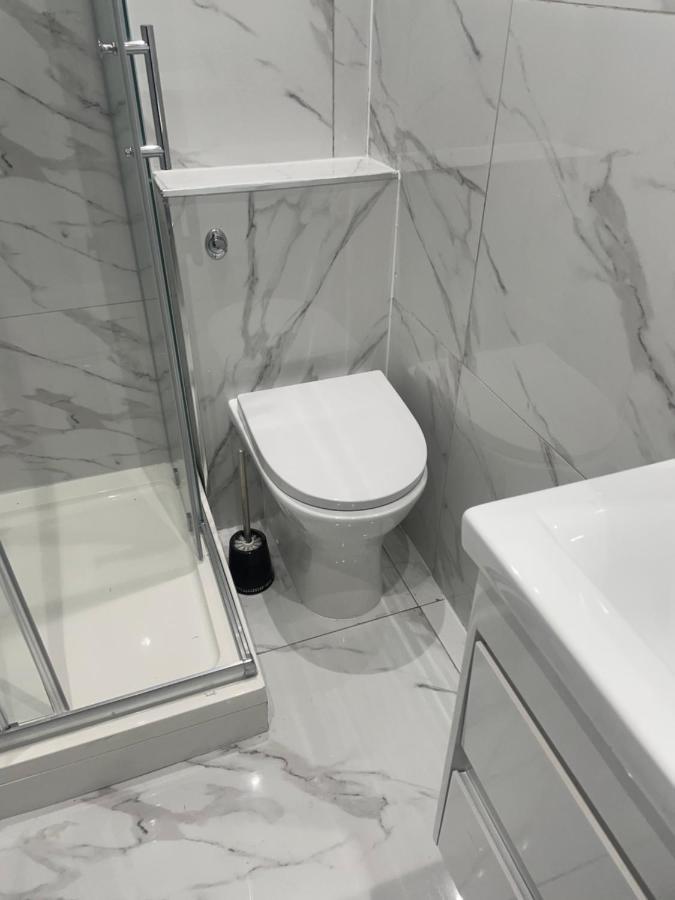 Newly Renovated Studio In Acton Londra Esterno foto
