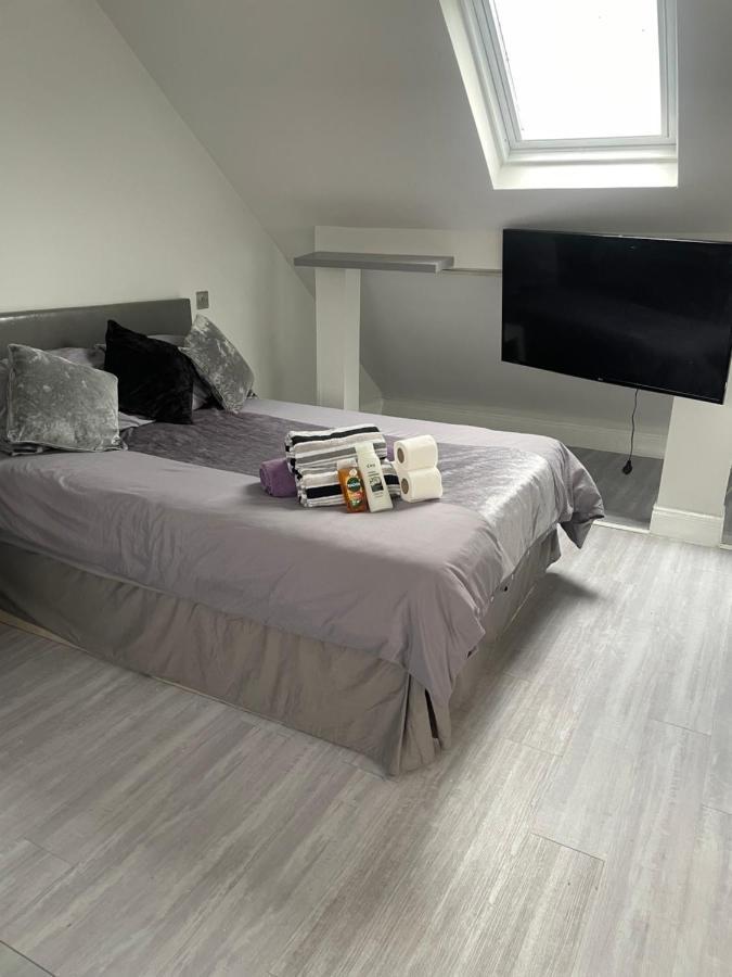 Newly Renovated Studio In Acton Londra Esterno foto